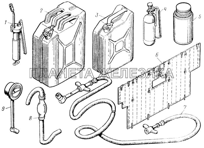 Шприц для смазки, канистры, огнетушитель, бачок, утеплитель передка, насос топливоперекачивающий и приспособление для накачивания шин КамАЗ-43101